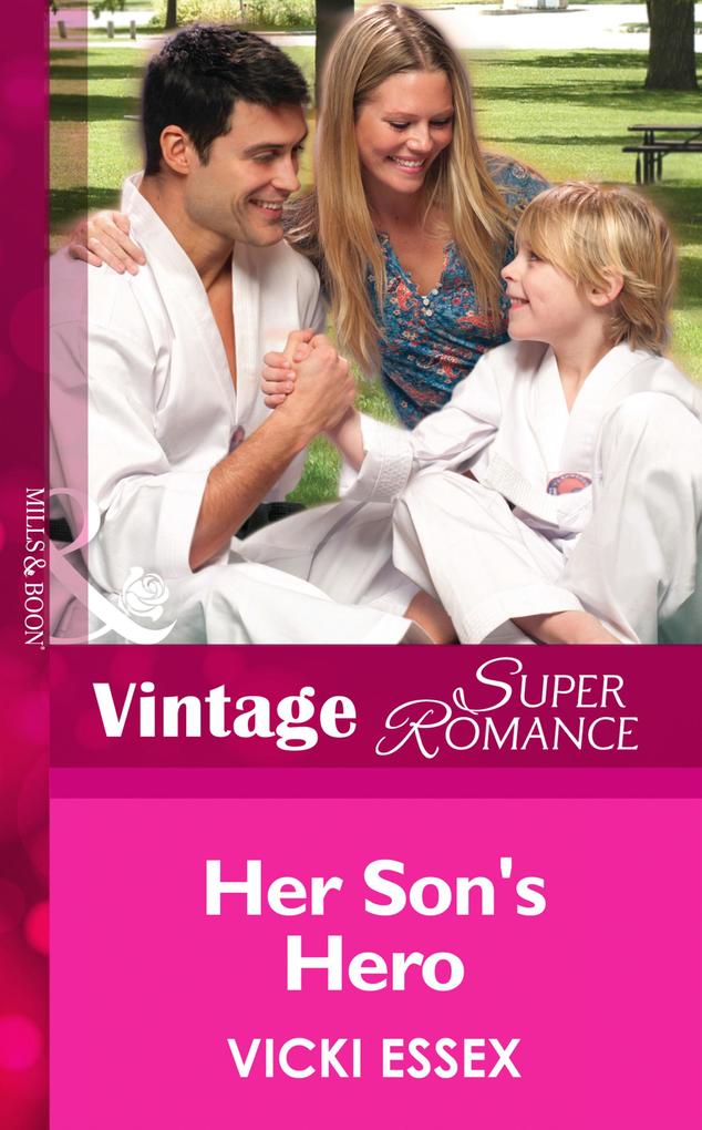 Her Son‘s Hero (Mills & Boon Vintage Superromance) (Hometown U.S.A. Book 22)