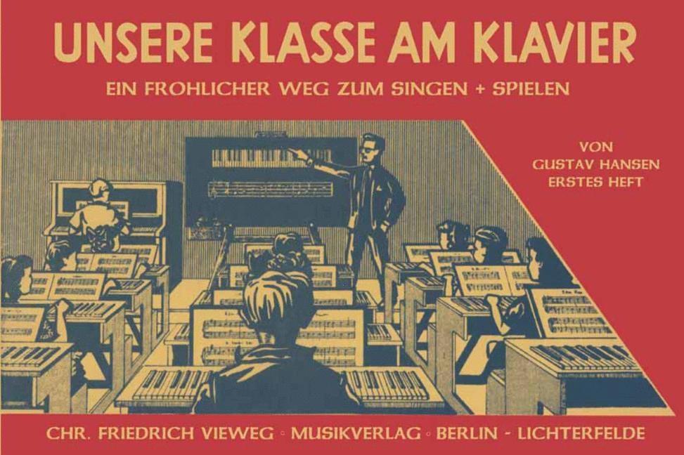 Unsere Klasse am Klavier
