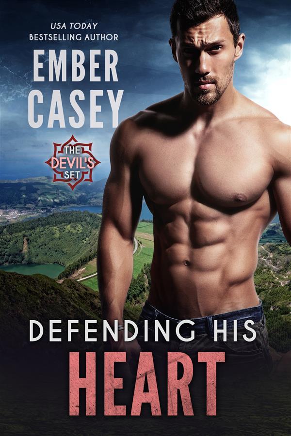 Defending His Heart - Ember Casey