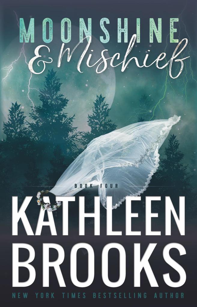 Moonshine & Mischief (Moonshine Hollow #4)