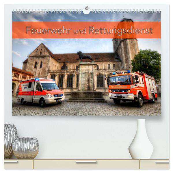 Feuerwehr und Rettungsdienst (hochwertiger Premium Wandkalender 2024 DIN A2 quer) Kunstdruck in Hochglanz