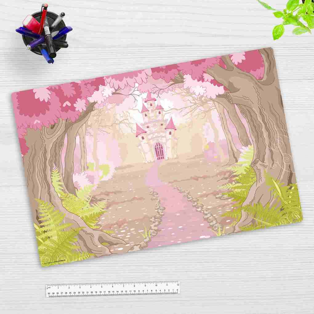 Cover-your-desk Schreibtischunterlage für Kinder und Erwachsene Märchenschloss im rosa Zauberwald aus hochwertigem Vinyl 60 x 40 cm