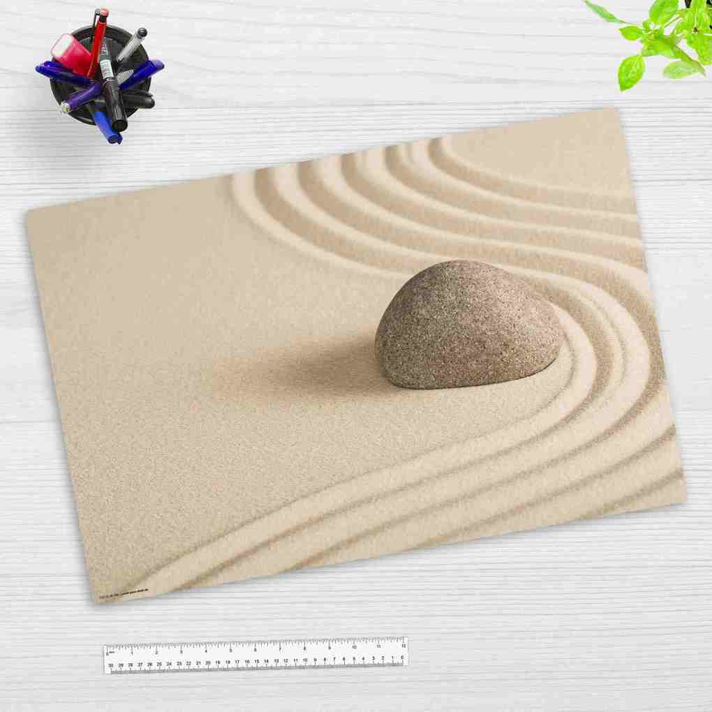 Cover-your-desk Schreibtischunterlage für Kinder und Erwachsene Zen Garten mit Stein im Sand aus hochwertigem Vinyl 60 x 40 cm
