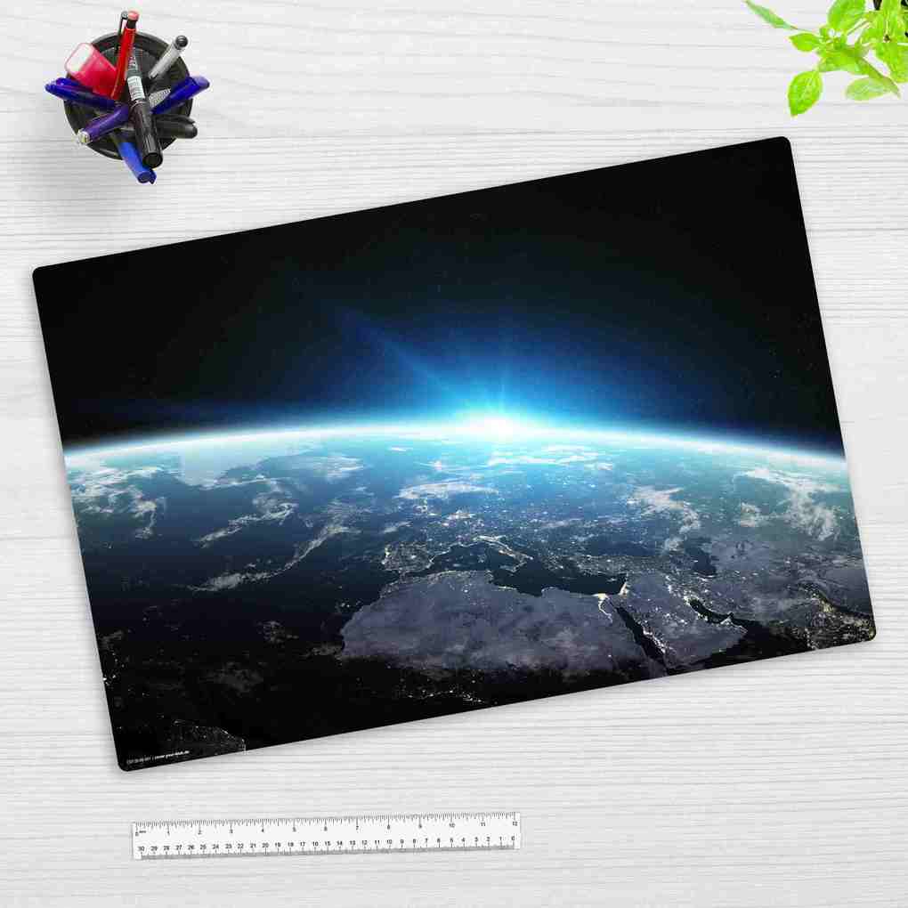 Cover-your-desk Schreibtischunterlage für Kinder und Erwachsene Erdkugel bei Nacht aus hochwertigem Vinyl 60 x 40 cm
