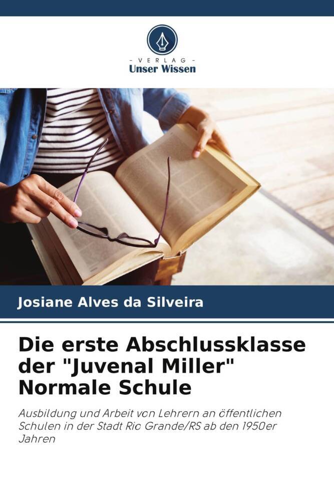 Die erste Abschlussklasse der 'Juvenal Miller' Normale Schule