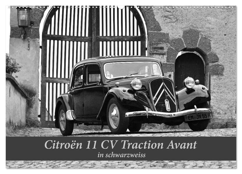 Citroën 11 CV Traction Avant in schwarzweiss (Wandkalender 2026 DIN A2 quer) CALVENDO Monatskalender