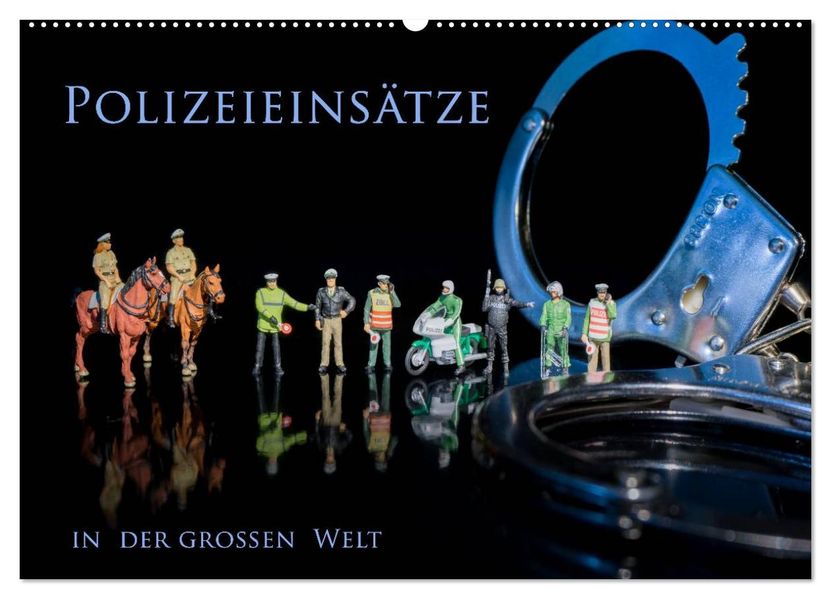 Polizeieinsätze in der großen Welt (Wandkalender 2026 DIN A2 quer) CALVENDO Monatskalender