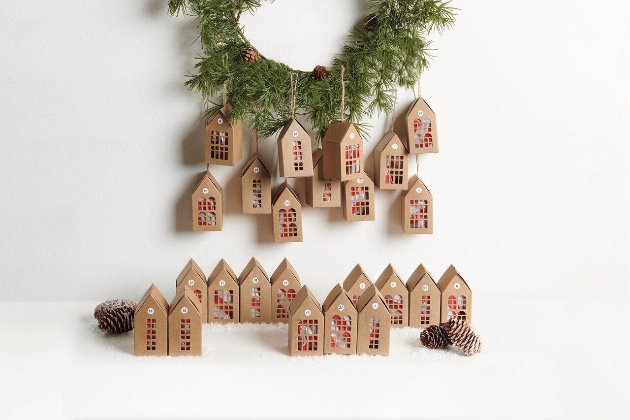 Adventskalender Papphäuser24 Stk. 9x45x45cm FSC MIX