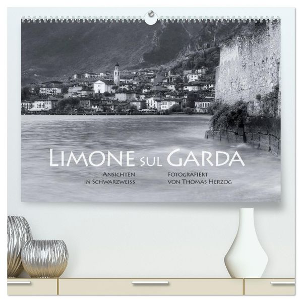 Limone sul Garda schwarzweiß (hochwertiger Premium Wandkalender 2026 DIN A2 quer) Kunstdruck in Hochglanz