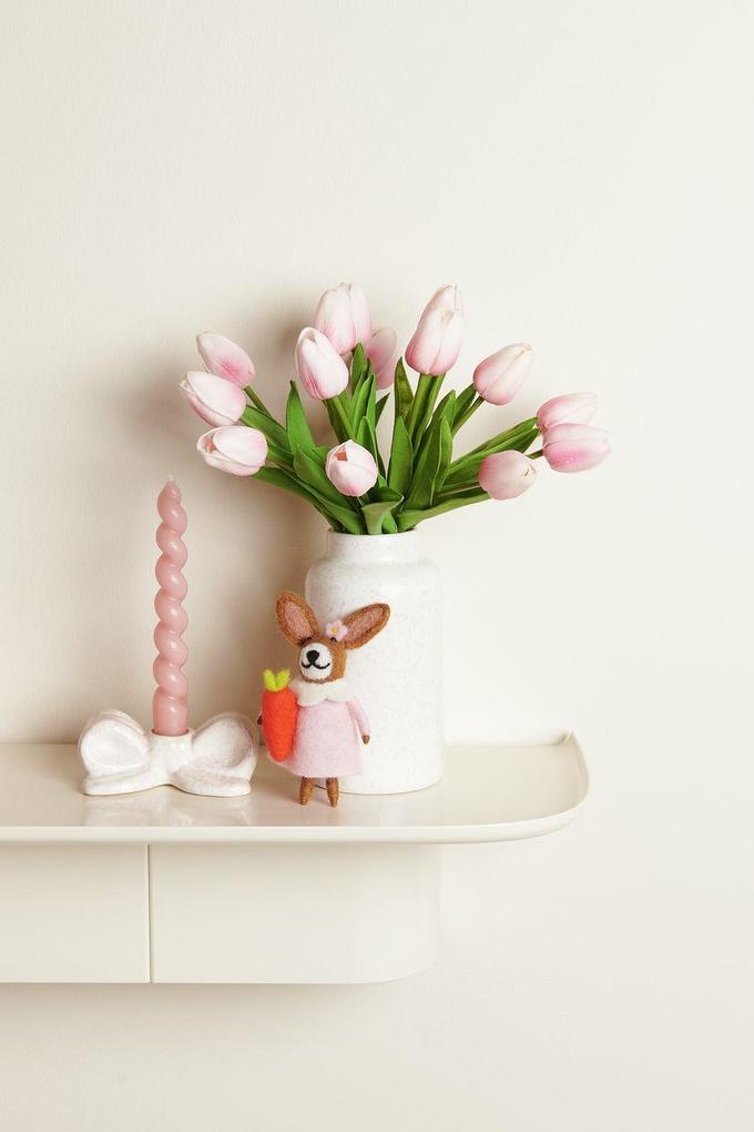 Aufhänger Filz-Hase mit Möhre und rosa Kleid 14 x 7 x 4cm