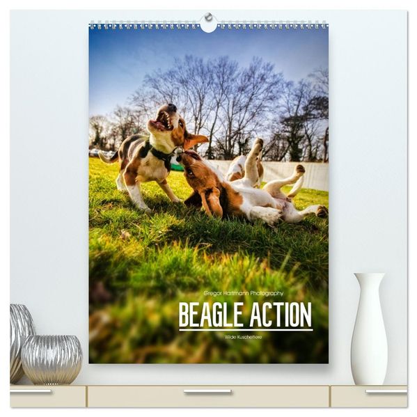 Beagle Action - Wilde Kuscheltiere (hochwertiger Premium Wandkalender 2027 DIN A2 hoch) Kunstdruck in Hochglanz